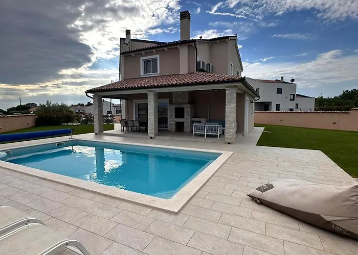 Magica Villa Loborika